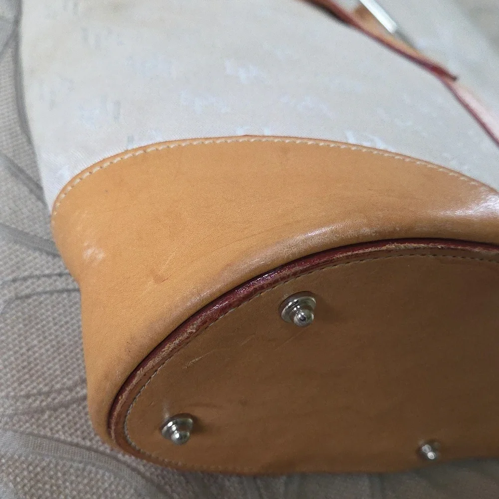 Dooney & Bourke Shoulder Satchel!